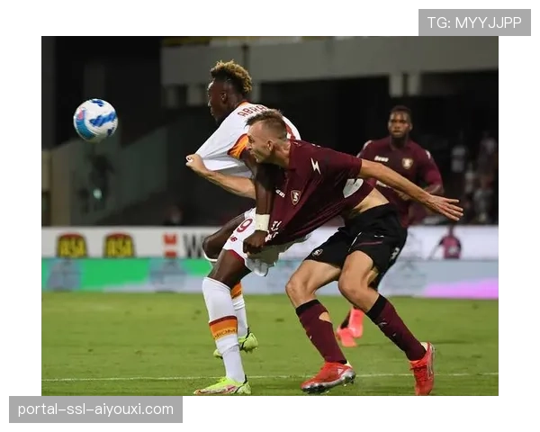 萨勒尼塔纳保级关键战前紧急换帅，新帅首训强调防守纪律与定位球。